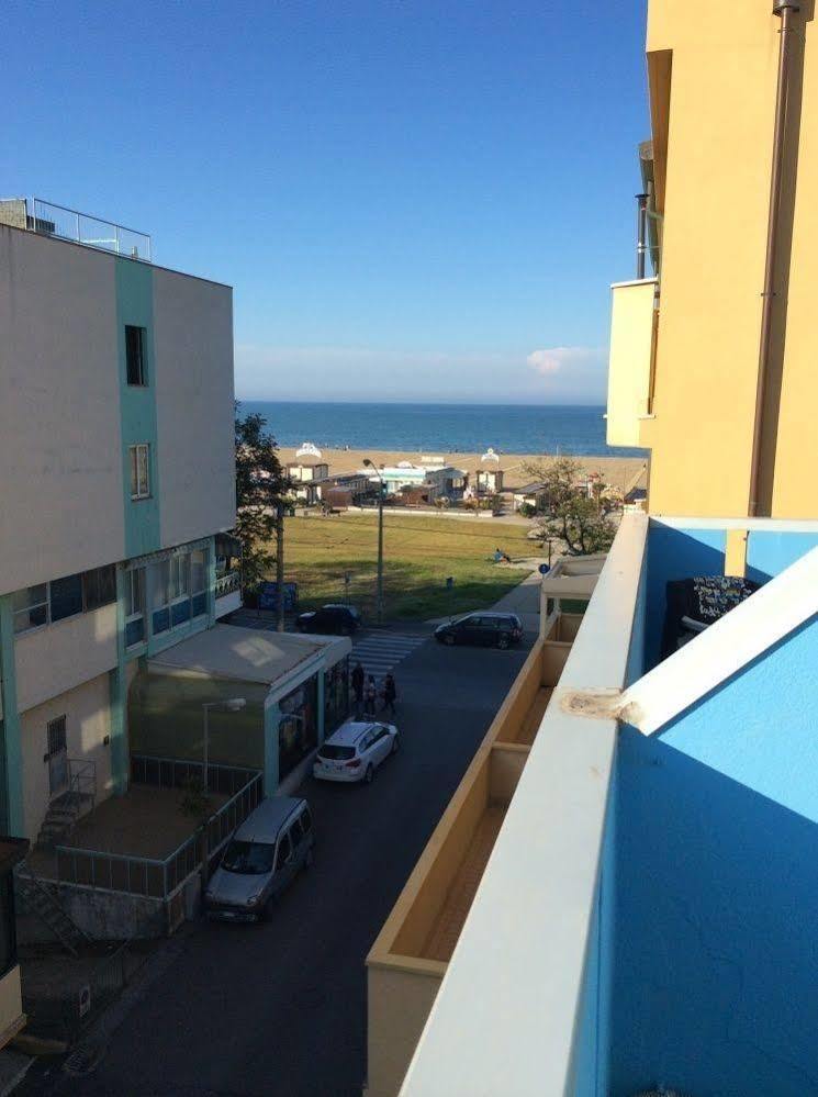 Hotel Adria Mare Beach Rímini Exterior foto